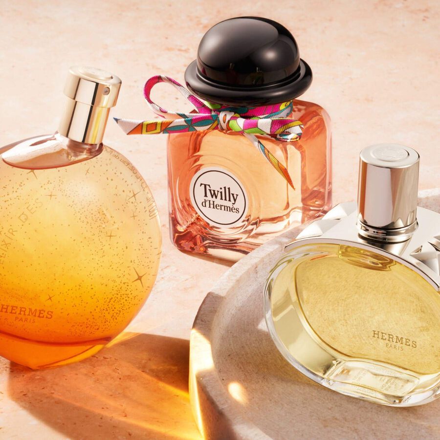 Herm&egrave;s dofter har kommit in i byggnaden