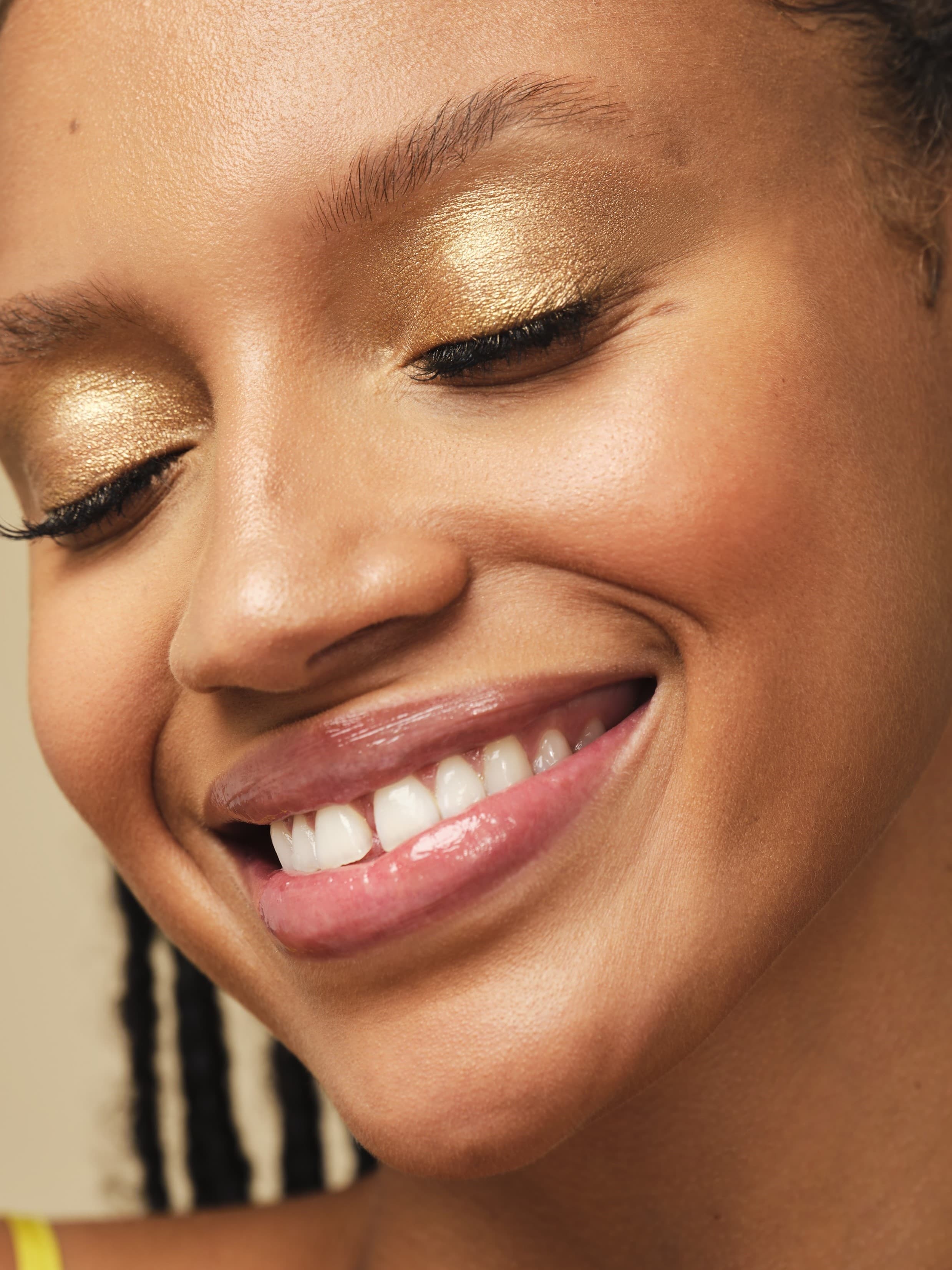 Smudge-Proof Shimmer | Space NK Smudge-Proof Shimmer | Space NK