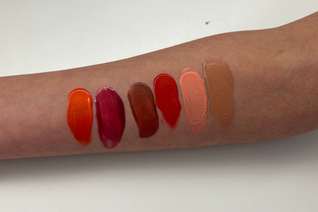 Glossier Cloud Paint Blush swatches Glossier Cloud Paint Blush swatches