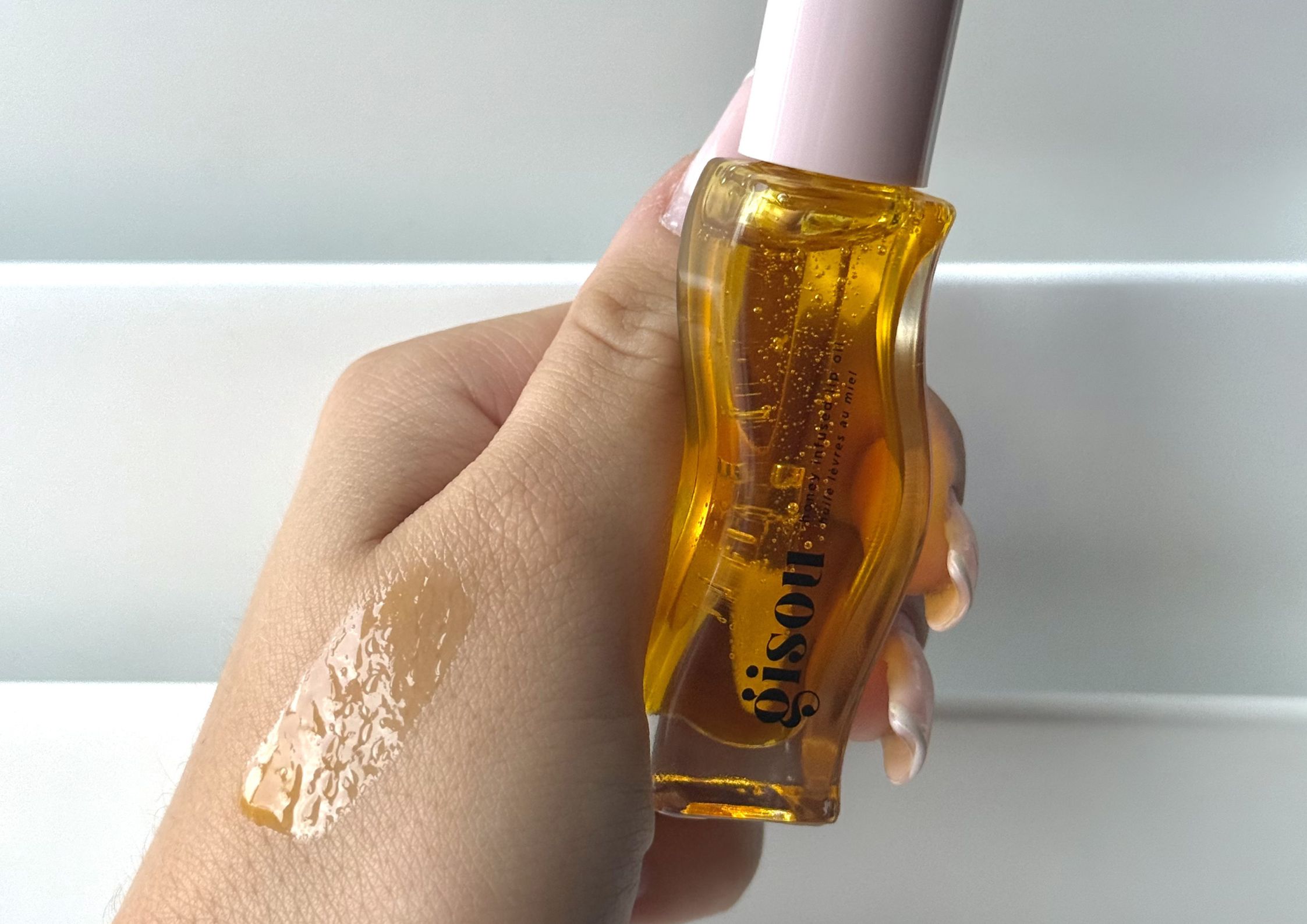 Grace's Gisou Honey Infused Lip Oil Review Swatch