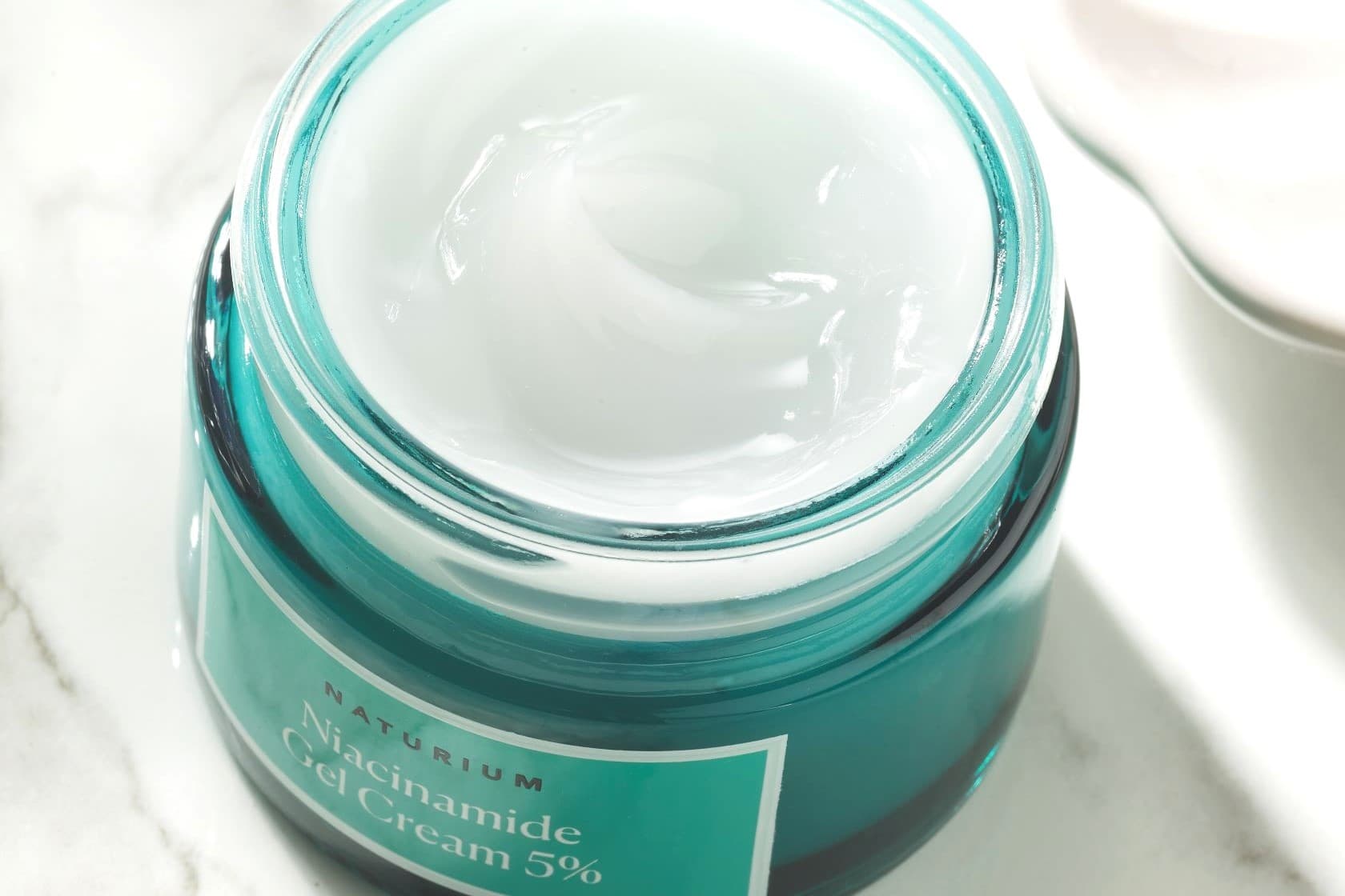 &Auml;r Naturium Niacinamide Gel v&auml;rt hypen?