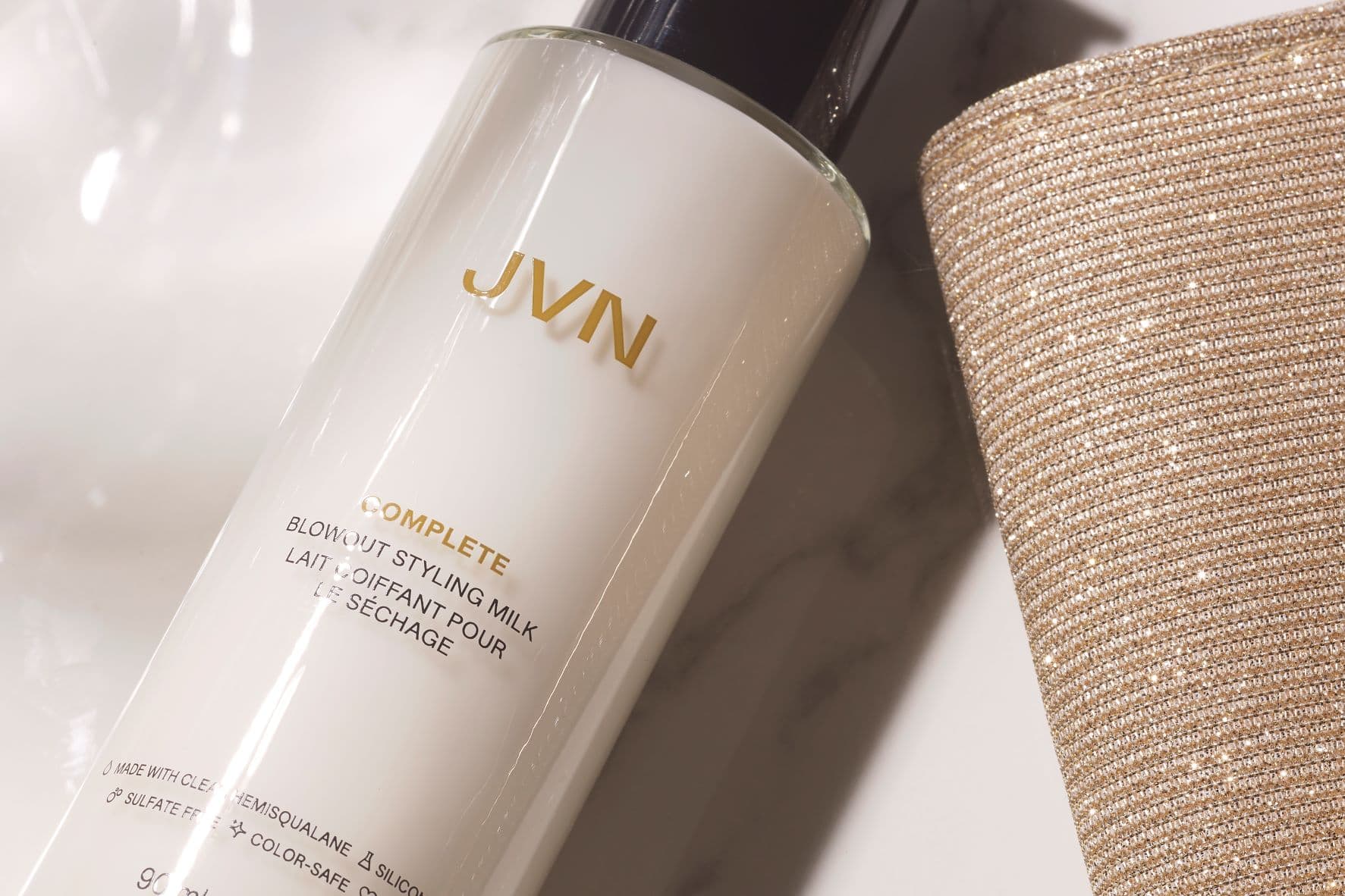 Comment s&eacute;cher vos cheveux au s&egrave;che-cheveux selon Jonathan Van Ness