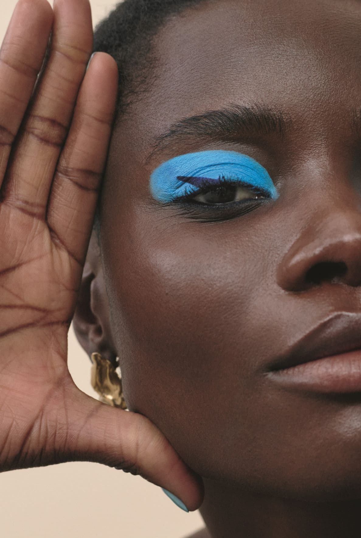 BBC Glow-Up Winner 2022: Blue Eyeshadow Look BBC Glow-Up Winner 2022: Blue Eyeshadow Look