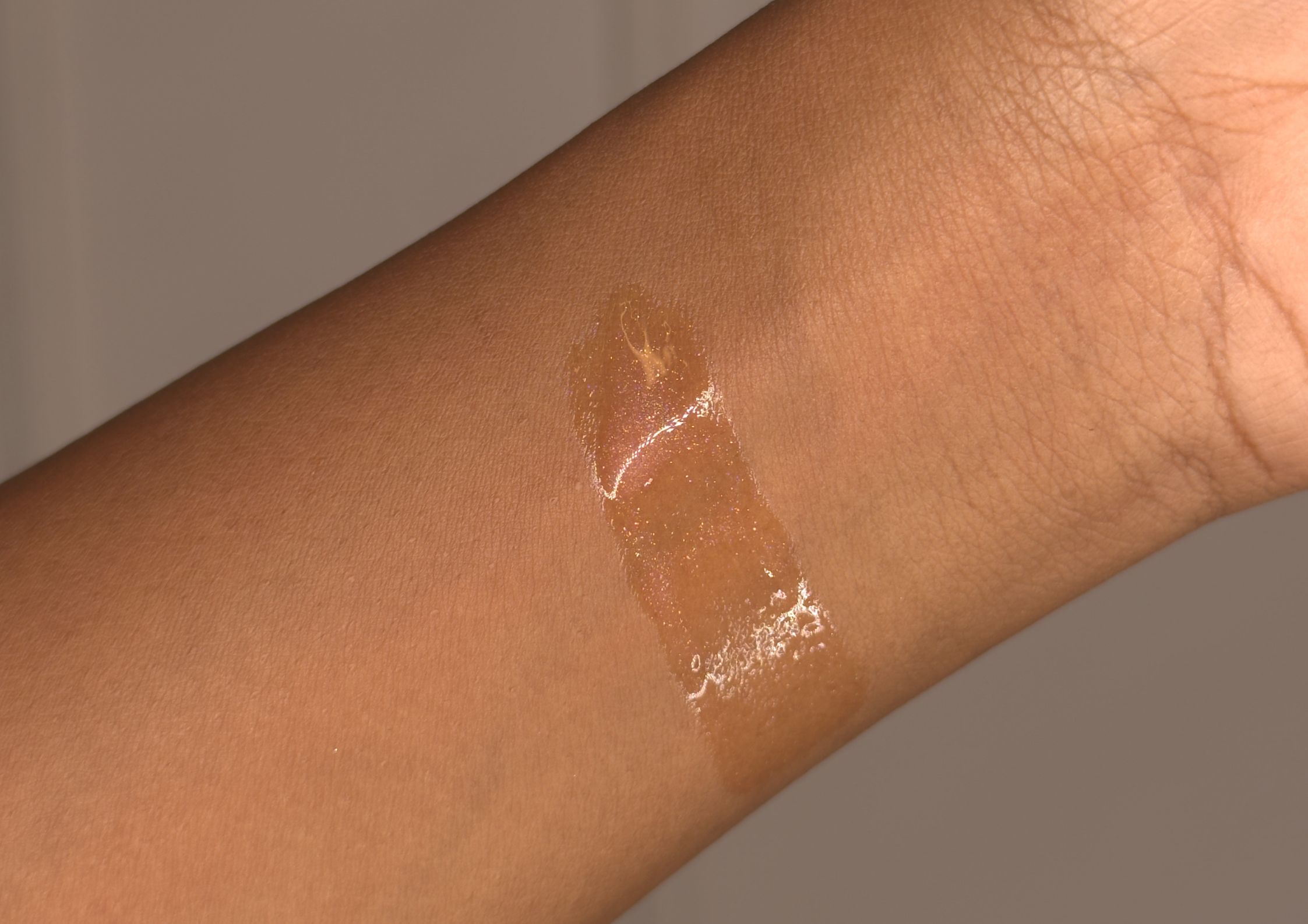 Lauren's Gisou Honey Infused Lip Oil Review Swatch