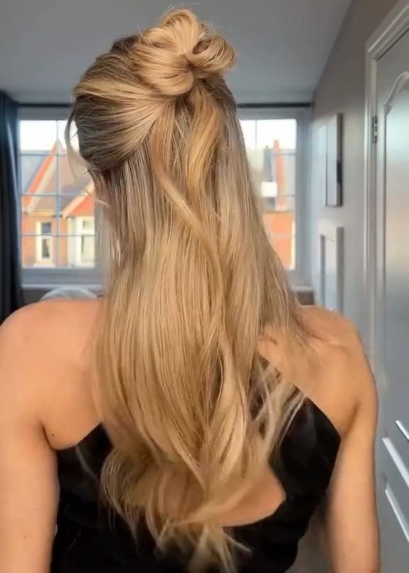 Half up half down festival hairstyle Half up half down festival hairstyle